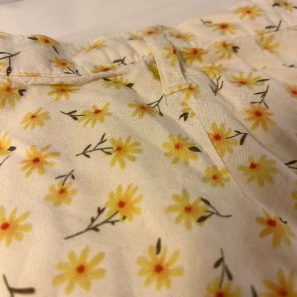 SO, Mini Skirt, White with Yellow flowers - Picture 5 of 5